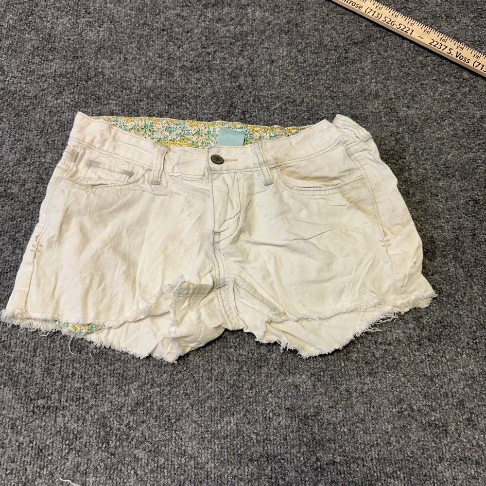 Old Navy Shorts Womens Size 2 Off White Cotton Cut Off Low Rise Frayed Stained